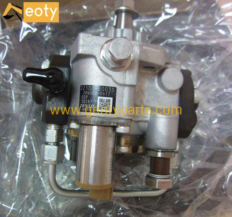 image for SK200-8 J05E Fuel Injection pumps 22100-E0030 22100-E0035